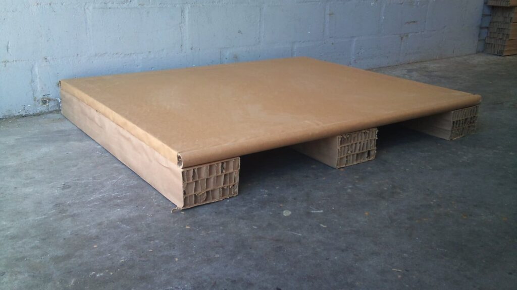 Custom paper pallet for export packaging