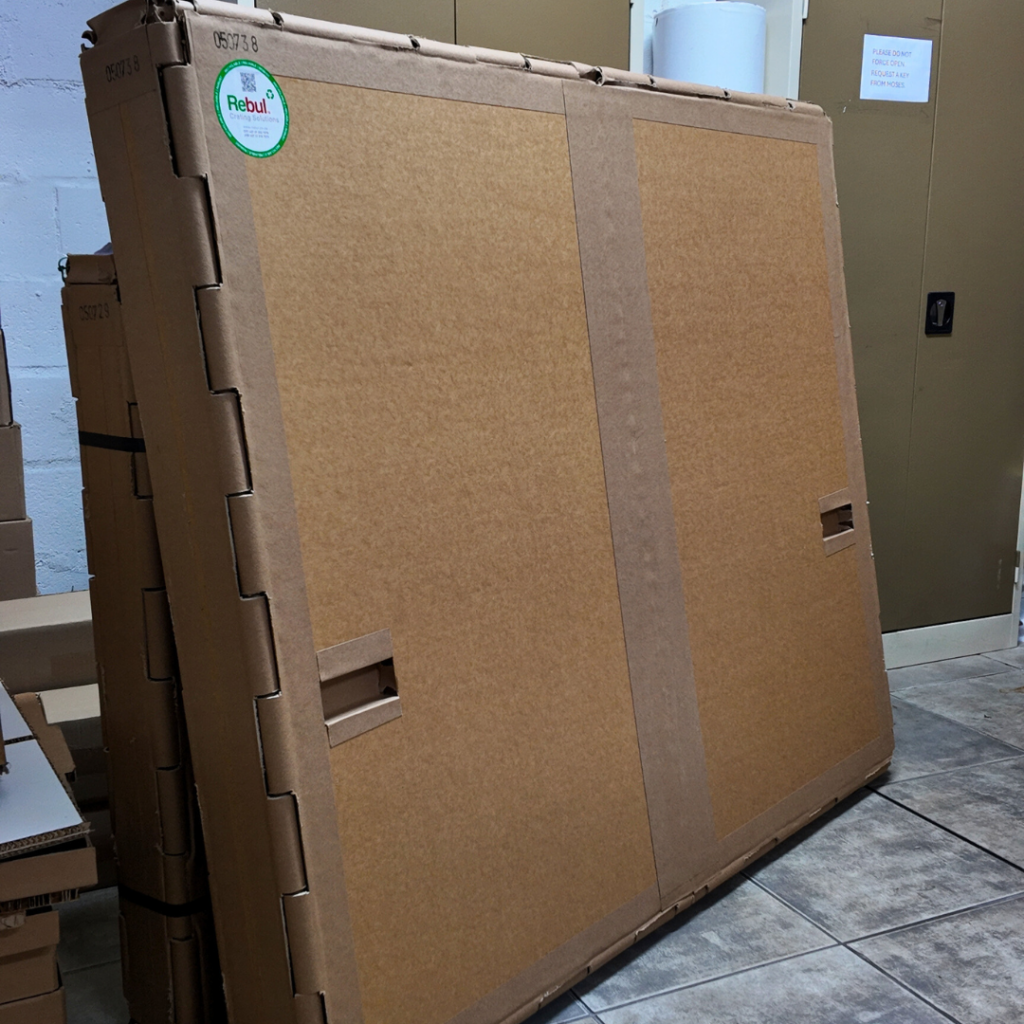 Custom freight for stable handling and transport.