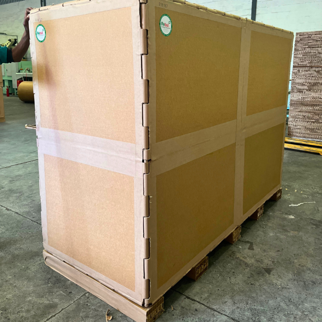 Protective pallet box for fragile products