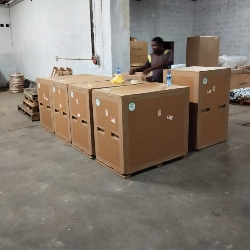 Protective furniture crates made from lightweight honeycomb packaging materials